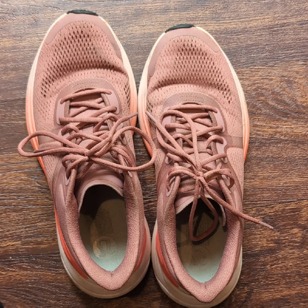 Lululemon Blissfeel Running Shoes 9.5 - Picture 2 of 6